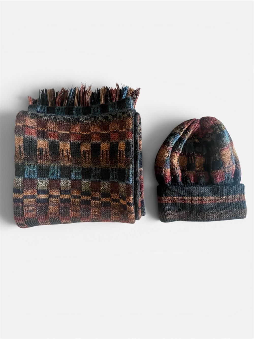 Intiwara 100% Alpaca Scarf Beanie Set |Handmade Bolivia | Geometric Pattern